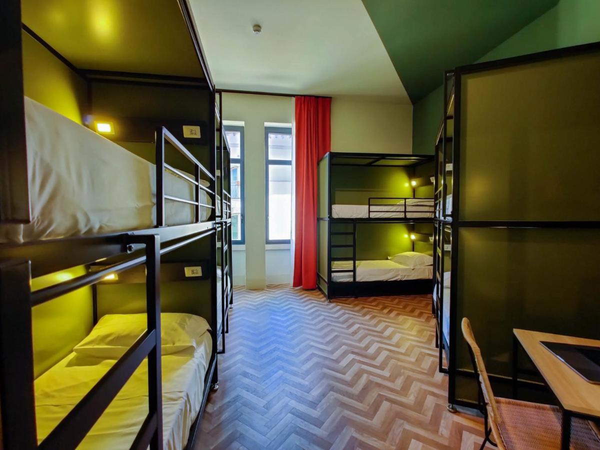 Yellowsquare Флоренция Экстерьер фото