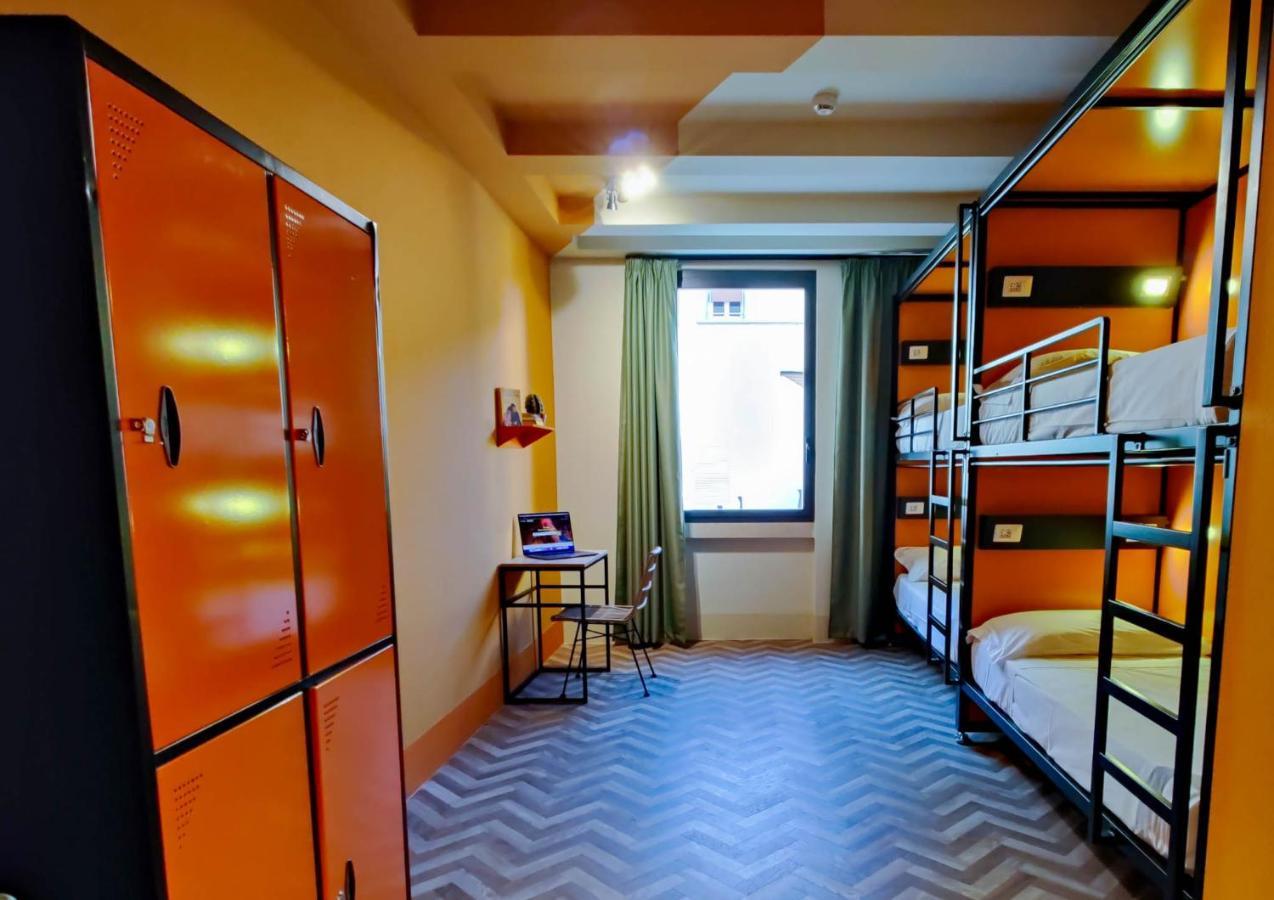 Yellowsquare Флоренция Экстерьер фото