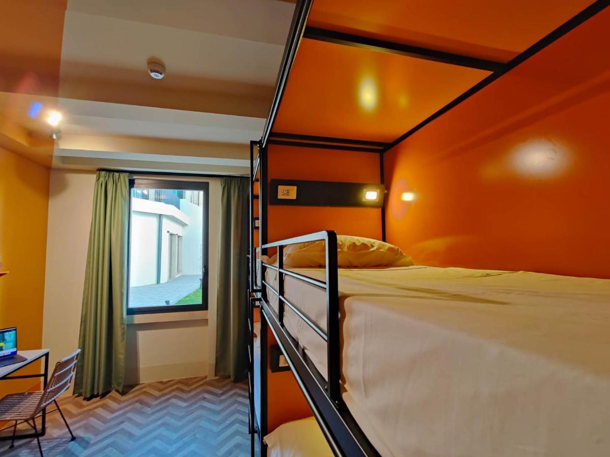 Yellowsquare Флоренция Экстерьер фото