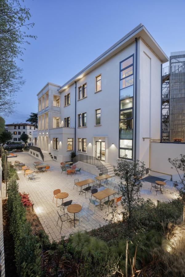 Yellowsquare Флоренция Экстерьер фото